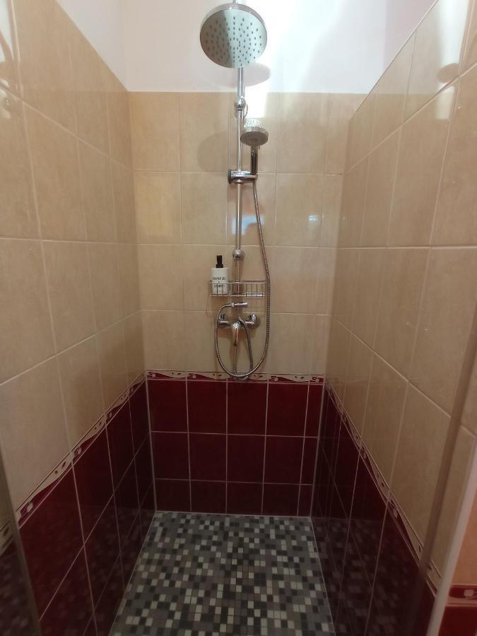 Budapest Airport Apartment ภายนอก รูปภาพ