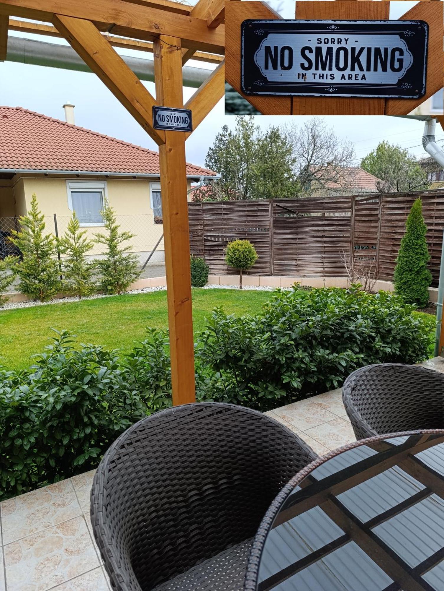 Budapest Airport Apartment ภายนอก รูปภาพ