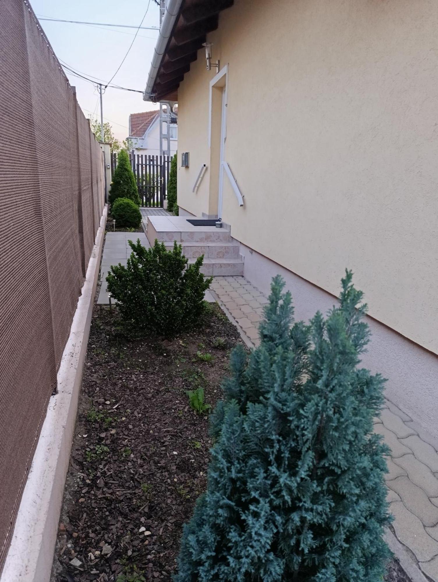 Budapest Airport Apartment ภายนอก รูปภาพ